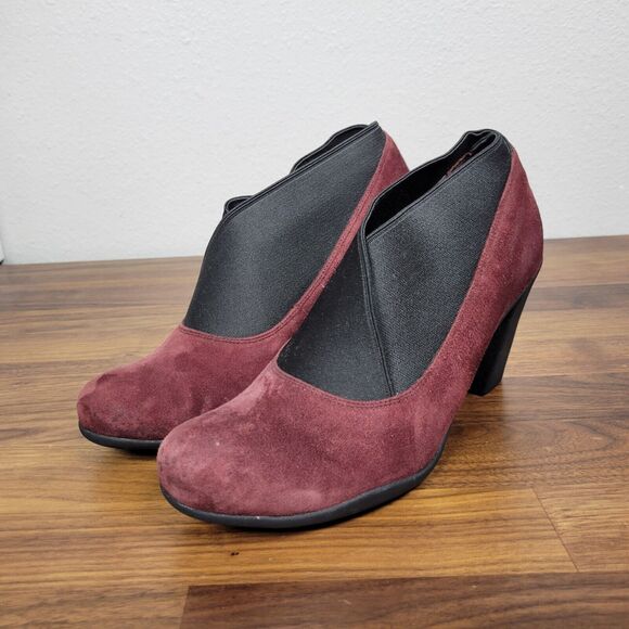 CLARKS Artisan Red Adya Luna Heeled Suede Leather Pumps SIZE 8.5 - Picture 1 of 13